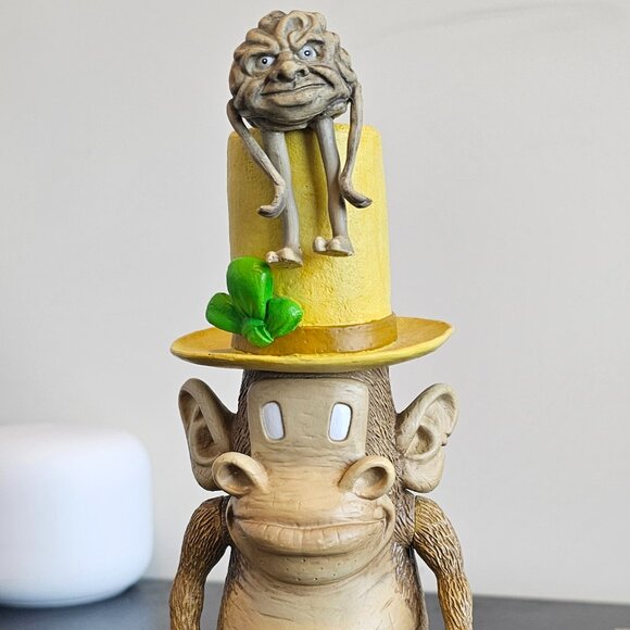 Tony Millionaire Maakies Uncle Gabby 8" Vinyl Figure - Picture 5 of 5